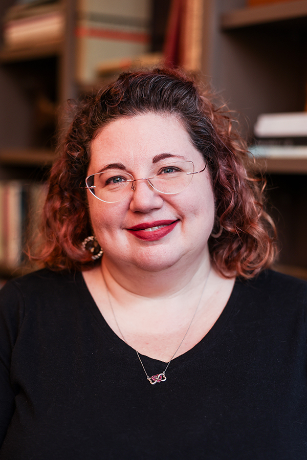 Portrait of Jennifer Vanderbeek, Programs Coordinator at Thomasville Center for the Arts.